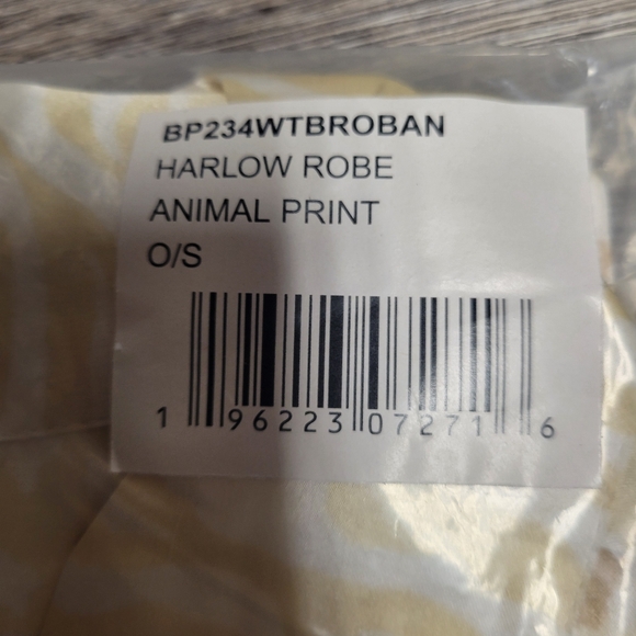 Show Me Your Mumu NWT Animal Print Harlow Robe One Size Fits Most - Picture 3 of 10